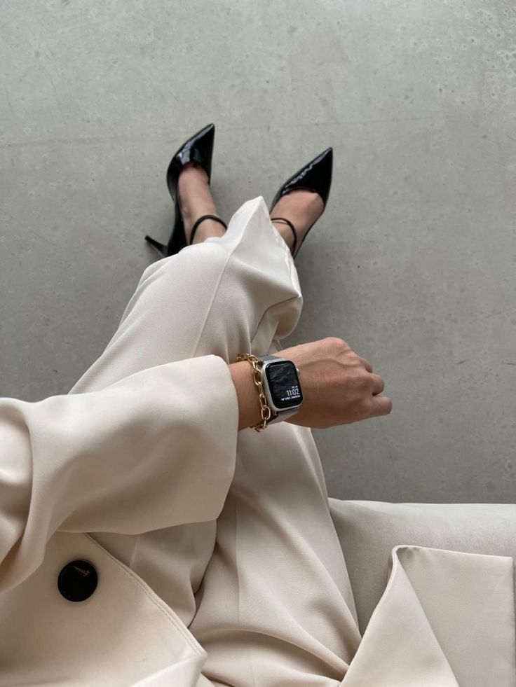 Dress Codes Decoded: A Guide to Navigating Professional Attire
